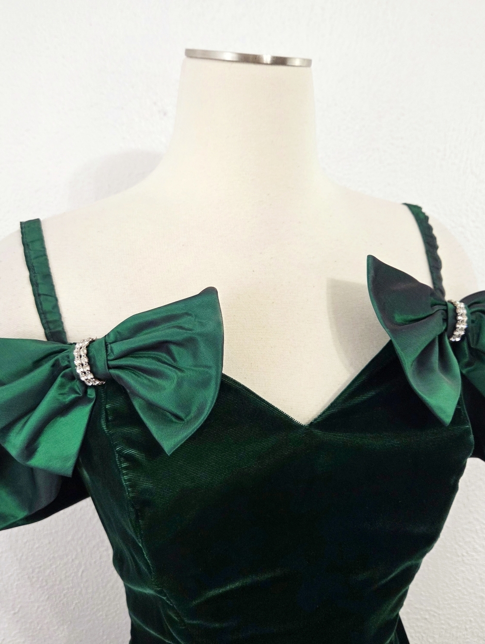 Vintage 80s green velvet mermaid prom dress midi gown bows rhinestones jeweltone - Picture 3 of 7